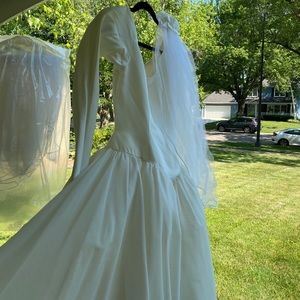 Silk organza, off-white wedding dress.